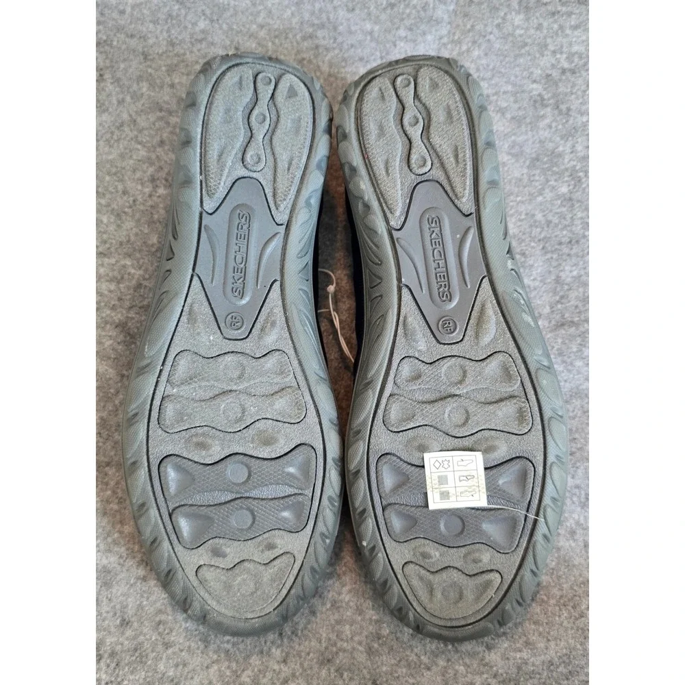 NEW Skechers Relaxed Fit slip-on shoes Women's Sz 10 navy Air-Cooled Memory Foam